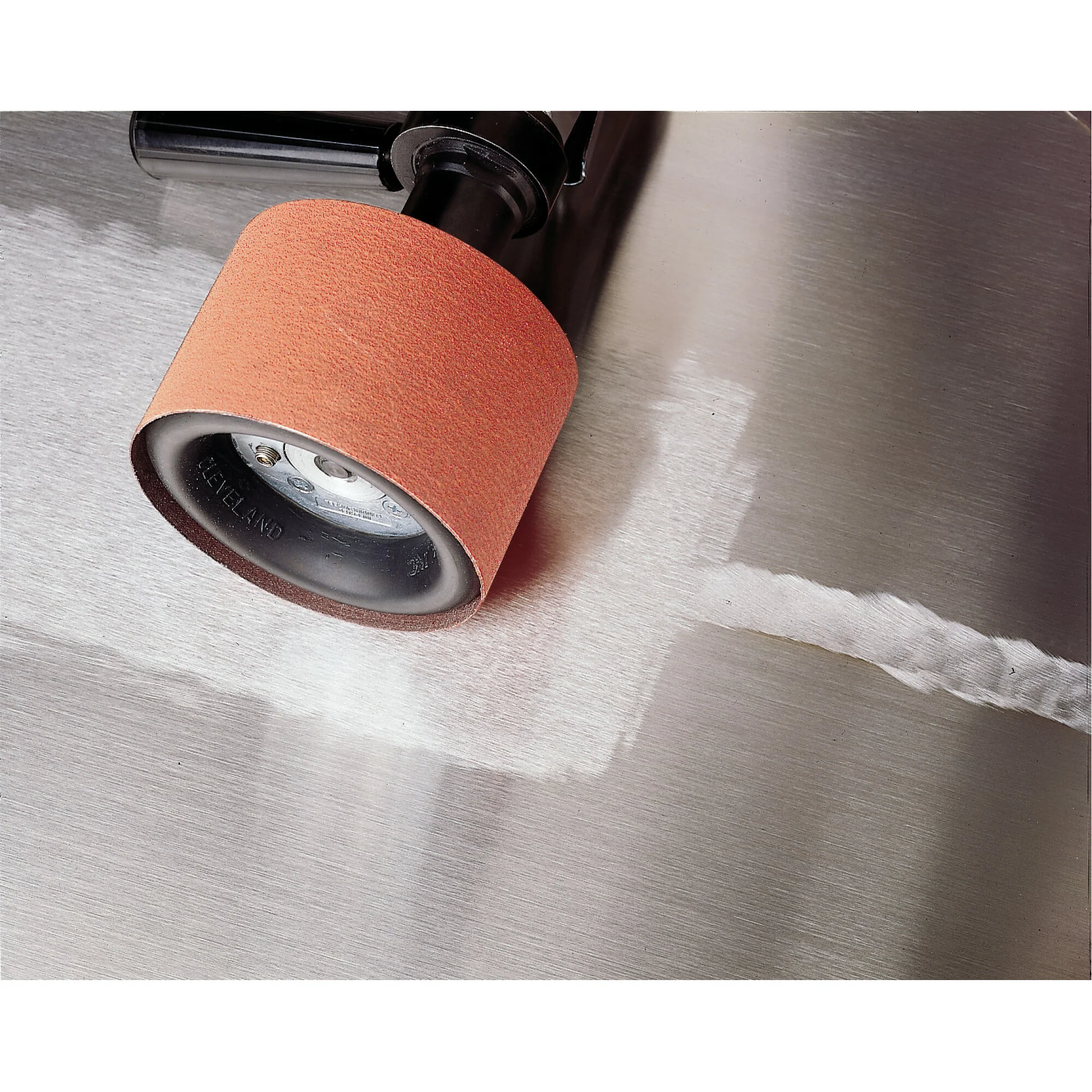 3M Cloth Belt 777F, 120 YF-weight, 1 in x 132 in, Film-lok, Single-flex - Image 2