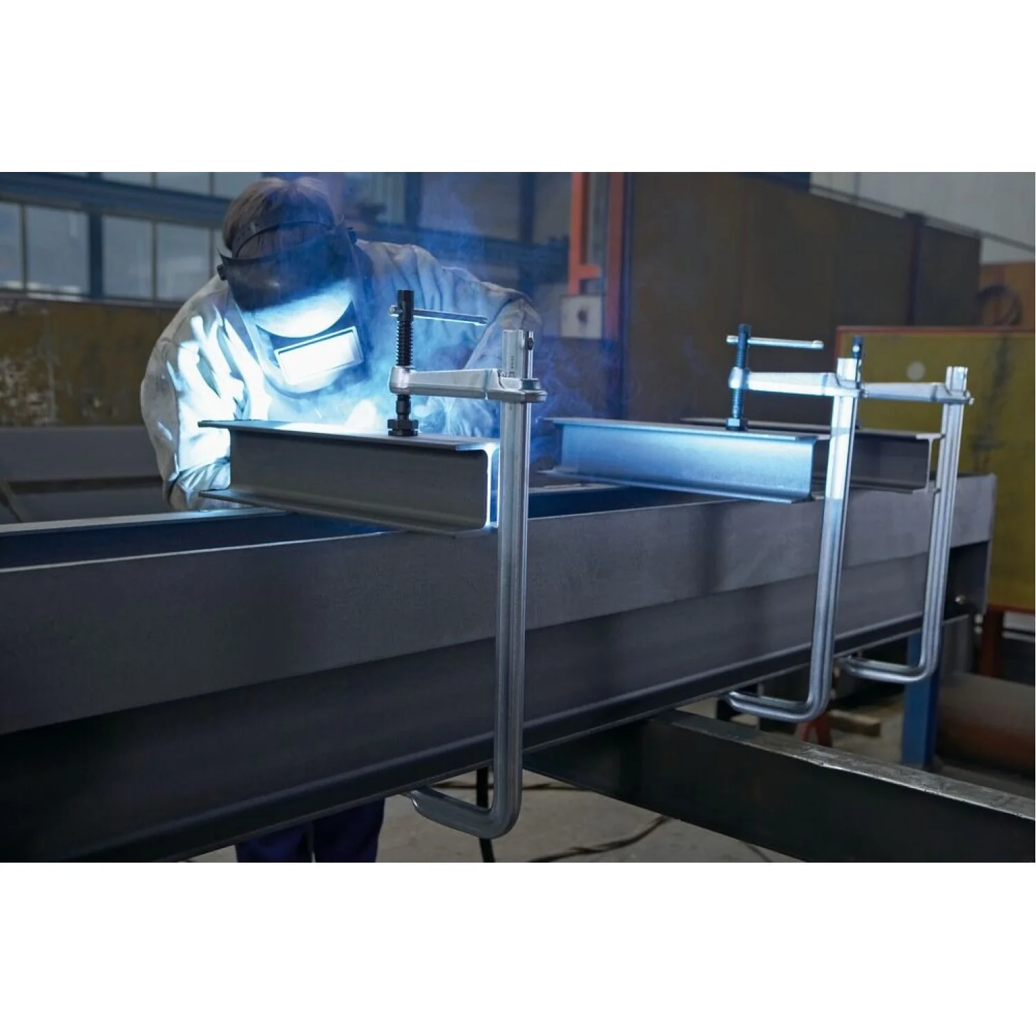 Bessey 4800S-18 Clamp, welding, F-style, heavy duty Morpad, 18 In. x 7 In., 4880 lb - Image 2
