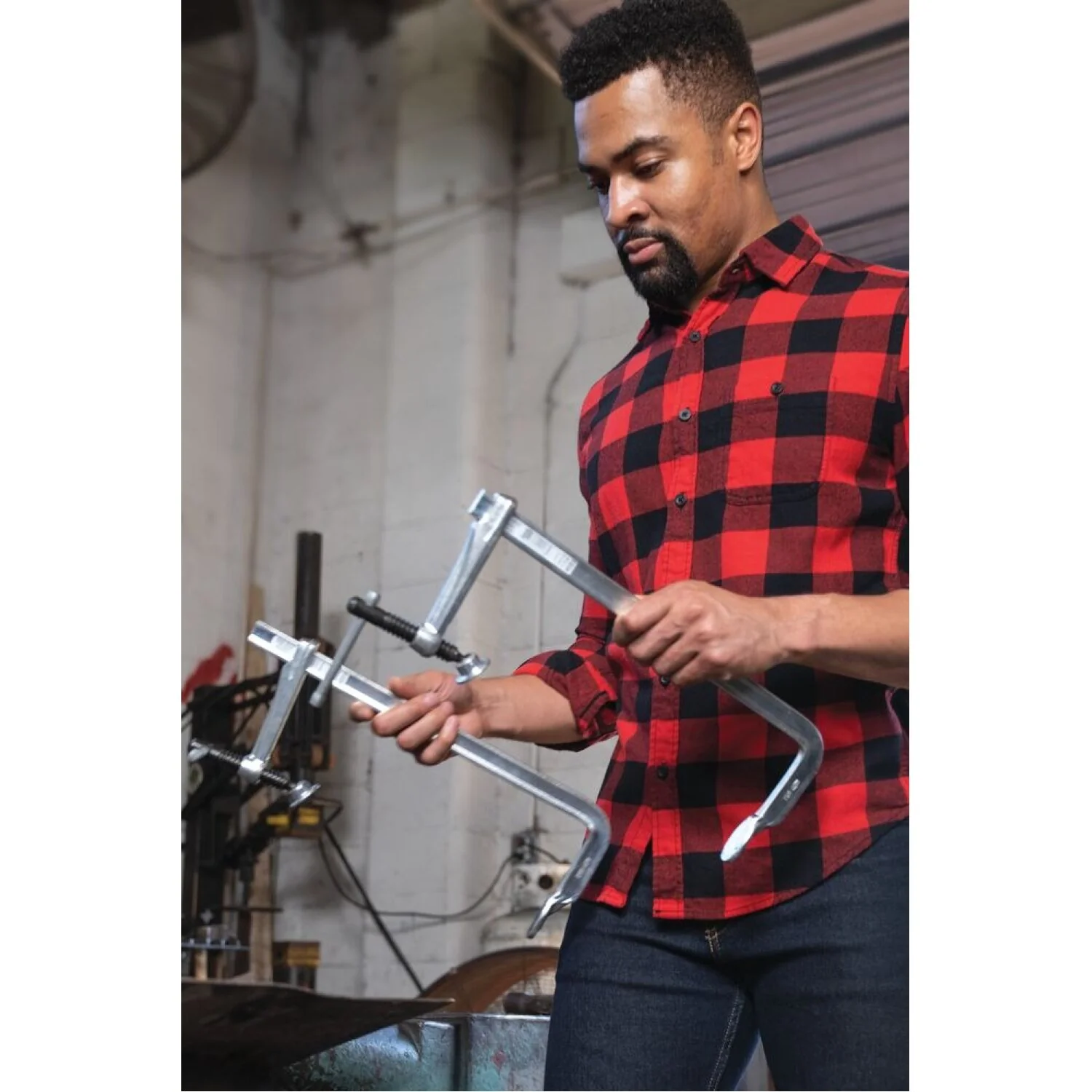 Bessey 660-S18 Clamp, welding, F-style, replaceable swivel pad, 18 In. x 4 In., 726 lb - Image 8