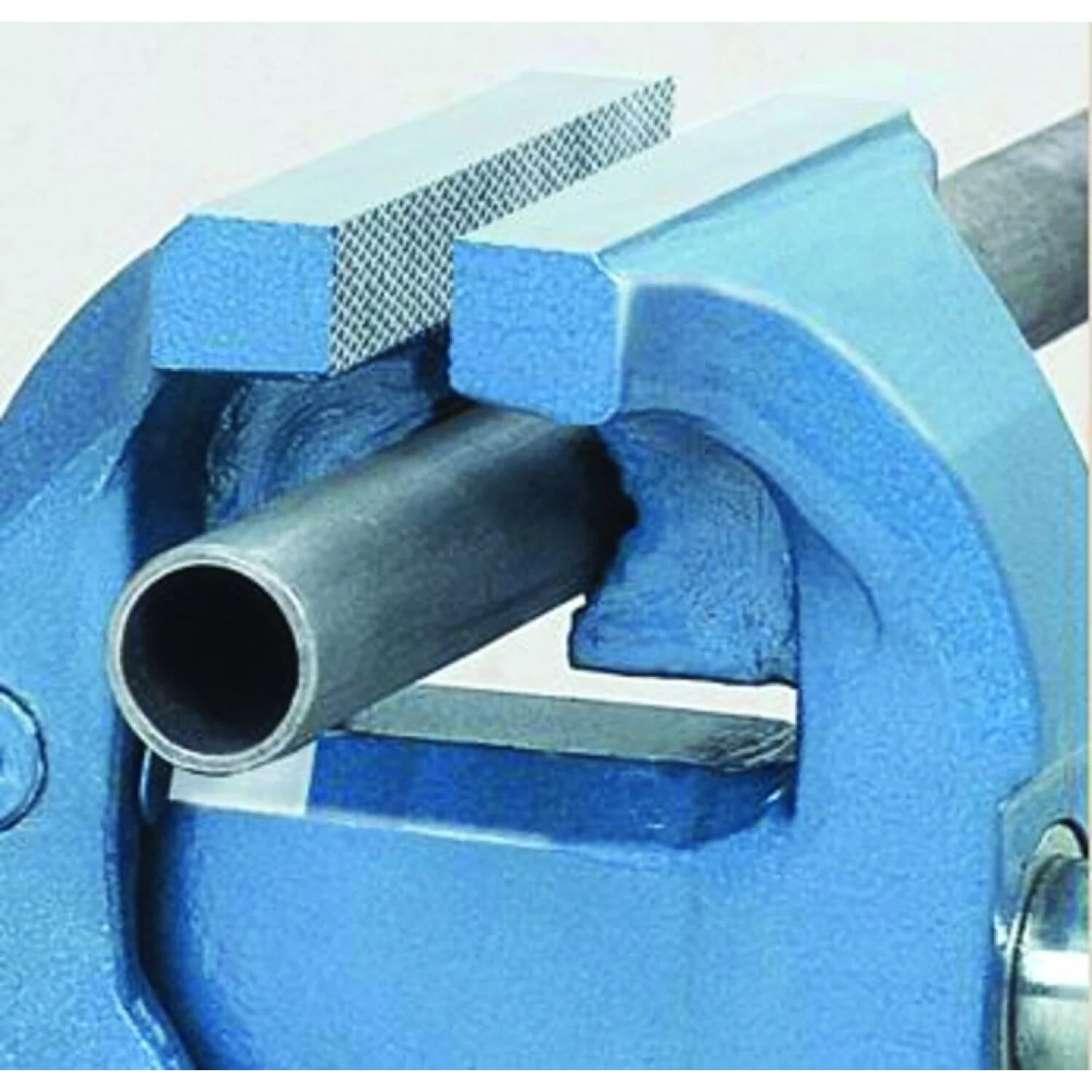 Bessey BV-DF5SB Vise, 5 In., drop forged, pipe jaws, swivel base and anvil included - Image 3
