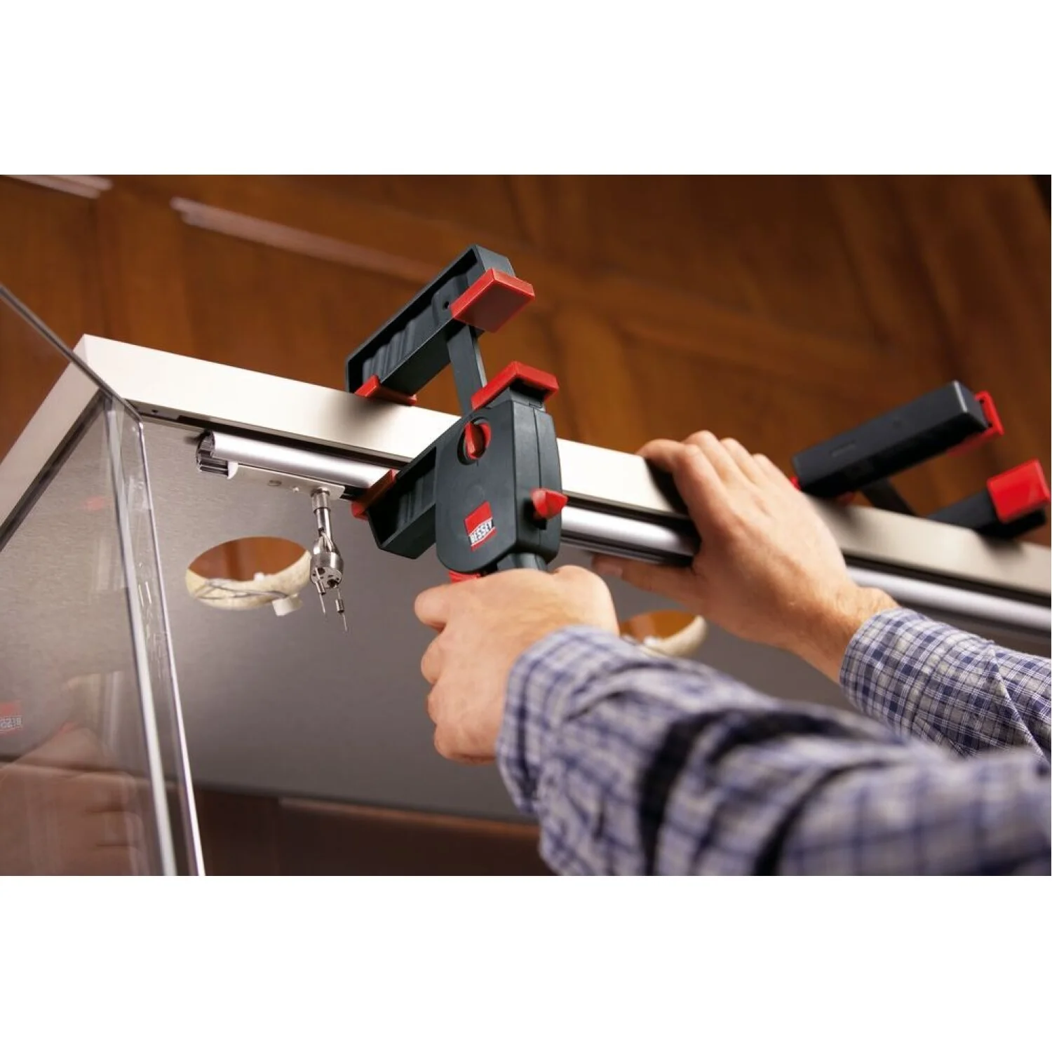 Bessey DUO65-8 Clamp, one hand, DuoKlamp Series, 3 1/4 In. x 24 In., 260 LB - Image 9