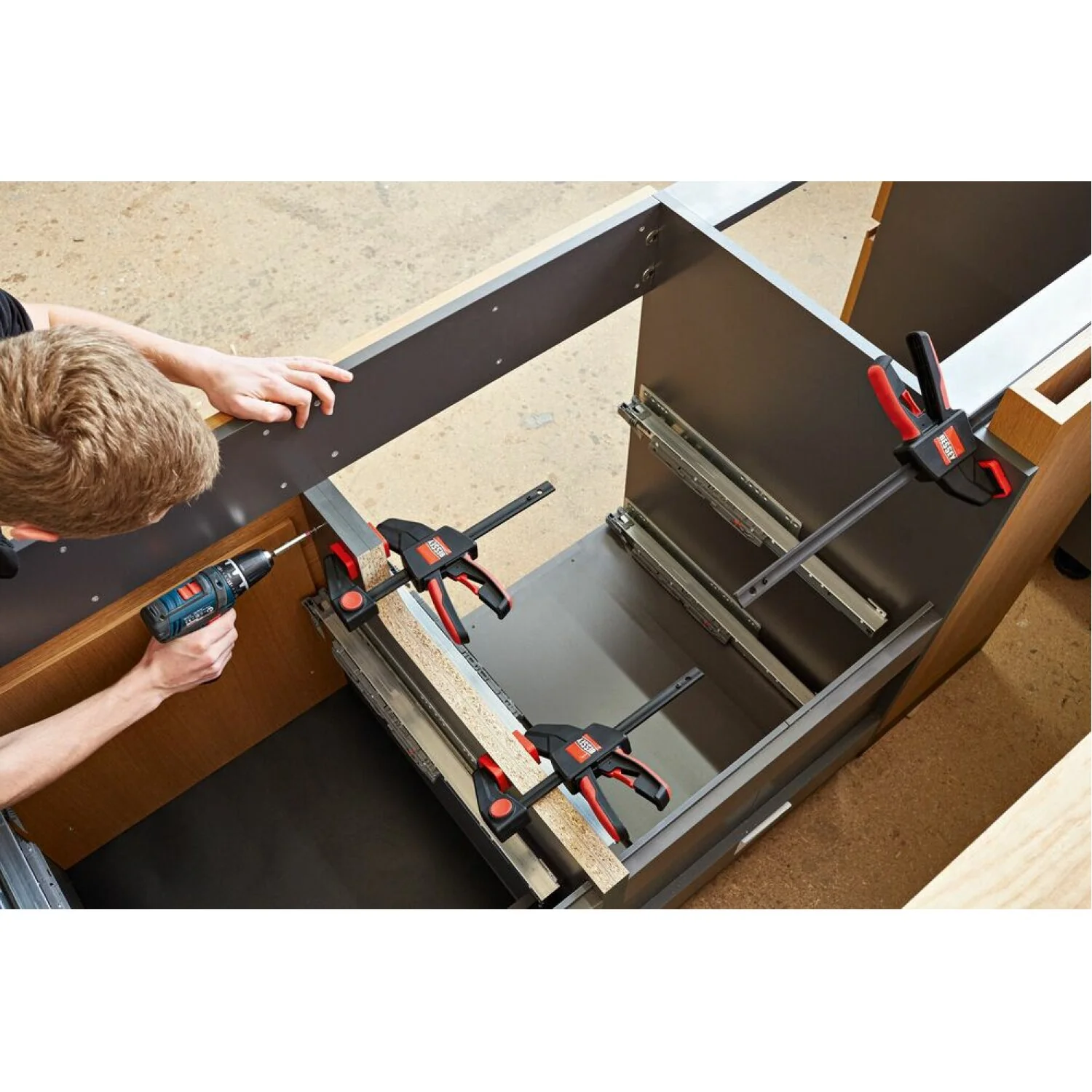 Bessey EHKL24 Large trigger clamp, 300 lb, 24" x 3-1/8" - Image 14