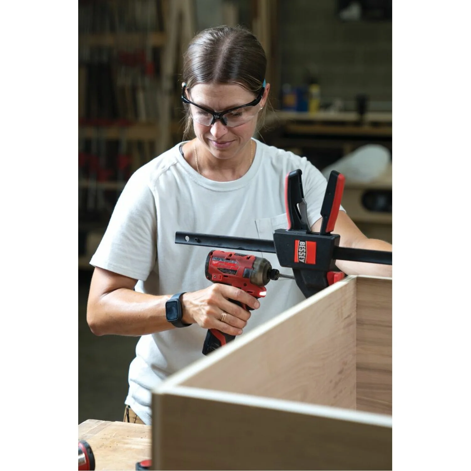 Bessey EHKL24 Large trigger clamp, 300 lb, 24" x 3-1/8" - Image 17