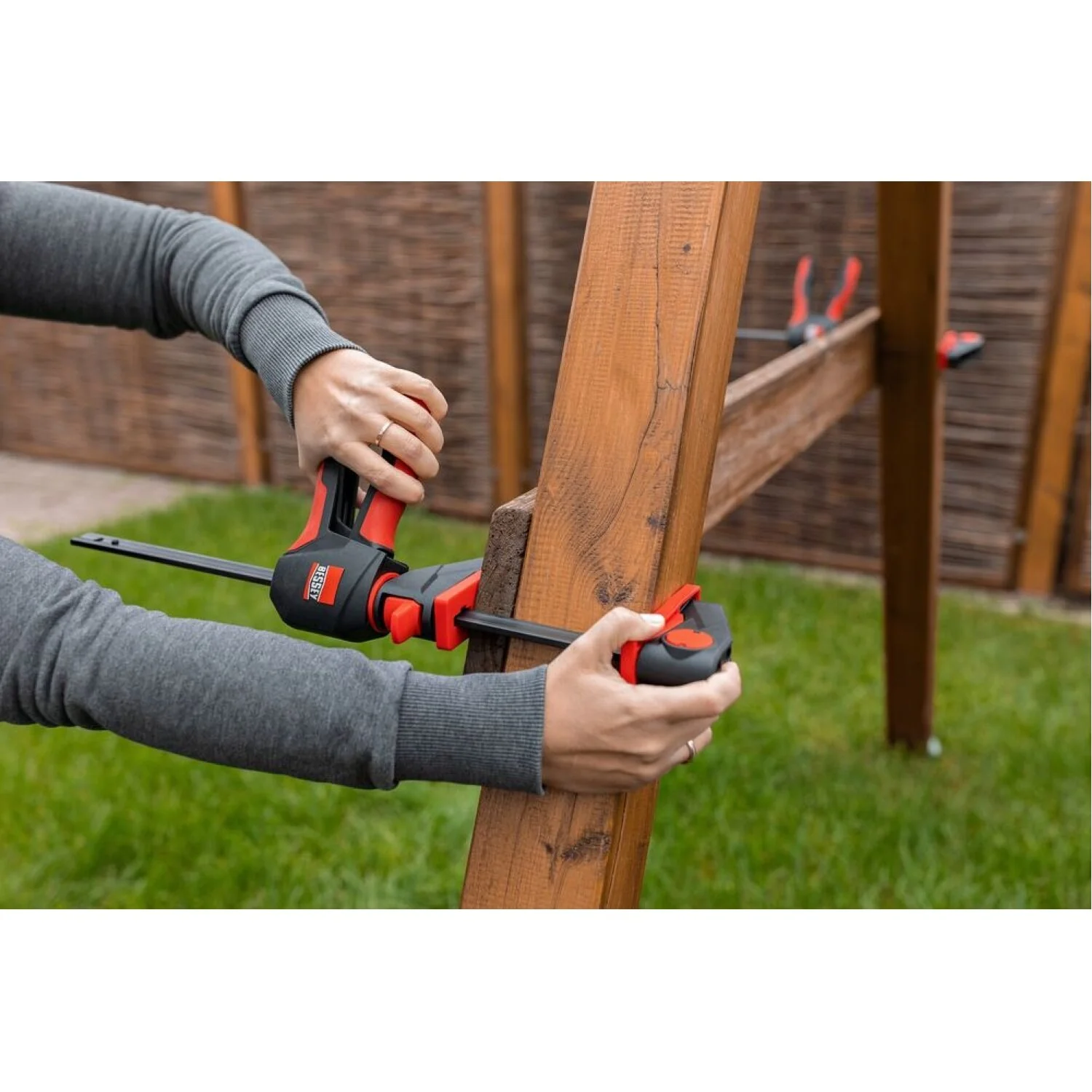 Bessey EHKL360-24 Large Trigger Clamp 360 degree, 300 lb, 24" x 3-1/8" - Image 15