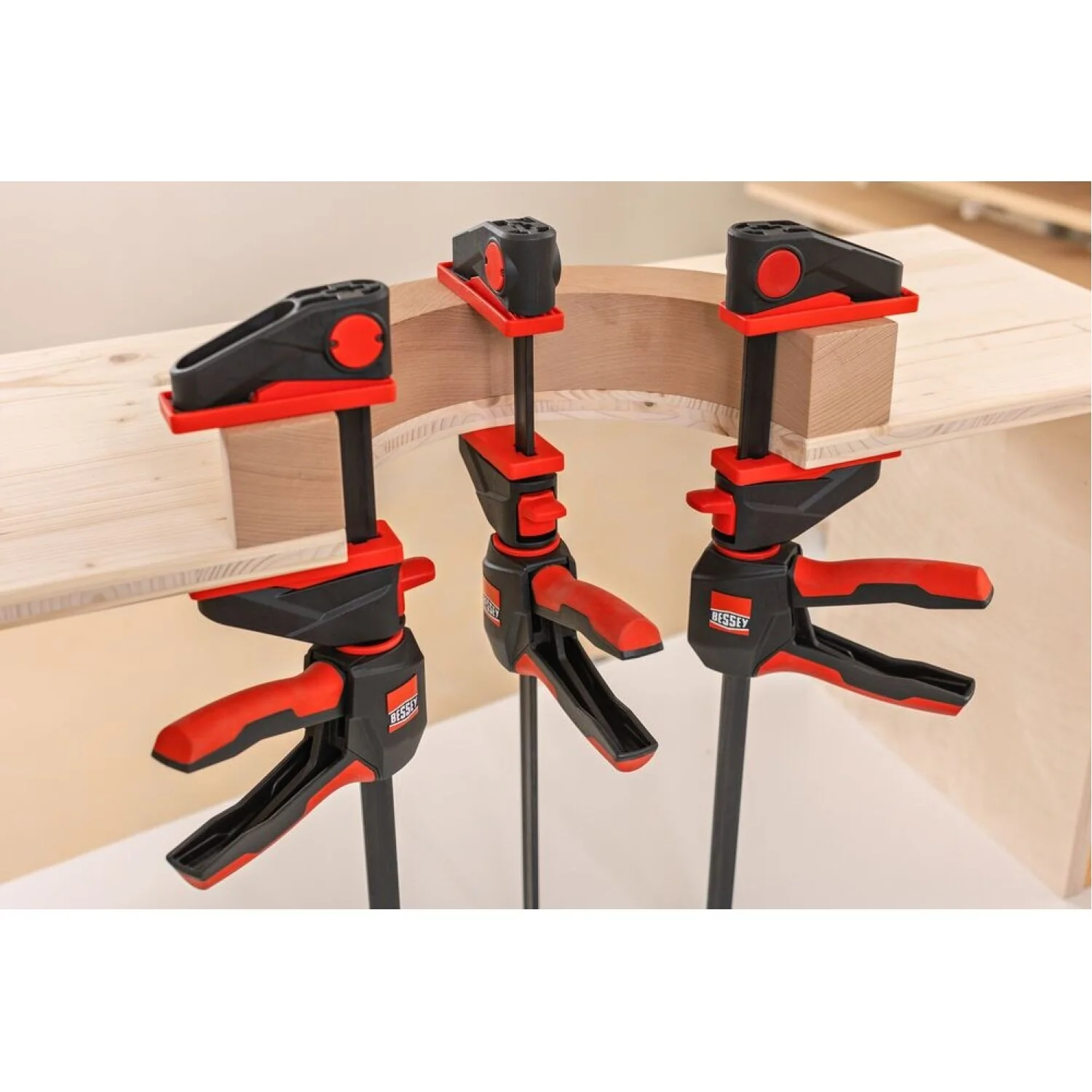 Bessey EHKL360-24 Large Trigger Clamp 360 degree, 300 lb, 24" x 3-1/8" - Image 16