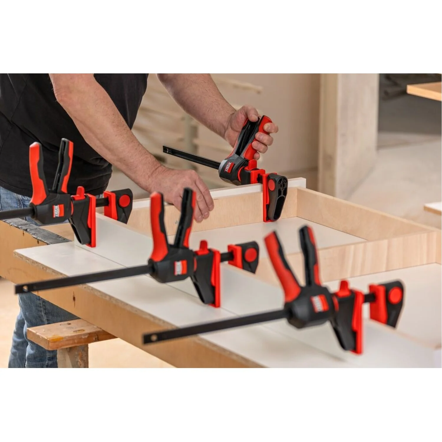 Bessey EHKL360-24 Large Trigger Clamp 360 degree, 300 lb, 24" x 3-1/8" - Image 26
