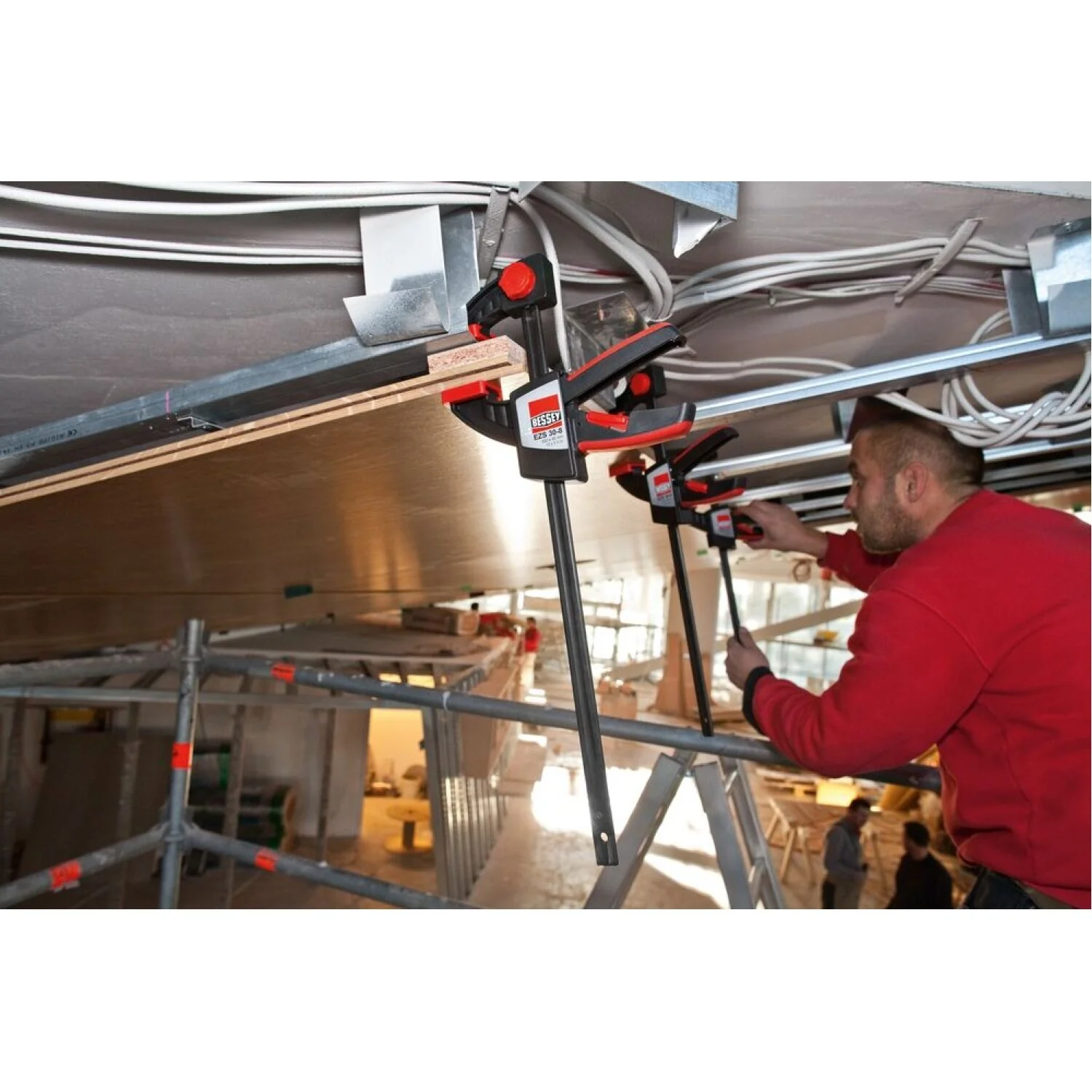 Bessey EZS30-8 Clamp, One Hand, EZS Series, 12 In. x 3.5 In., 445 lb - Image 4