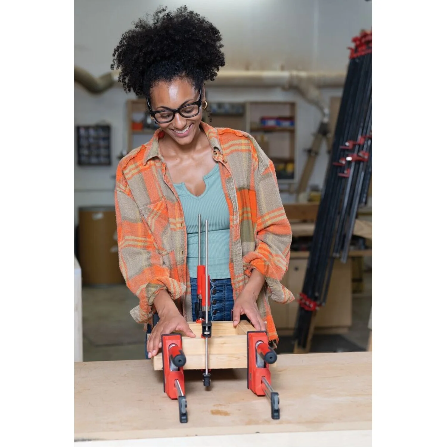 Bessey GSCC2.512 Clamp, clutch style, swivel pads, 2.5 In. x 12 In., 600 lb - Image 9