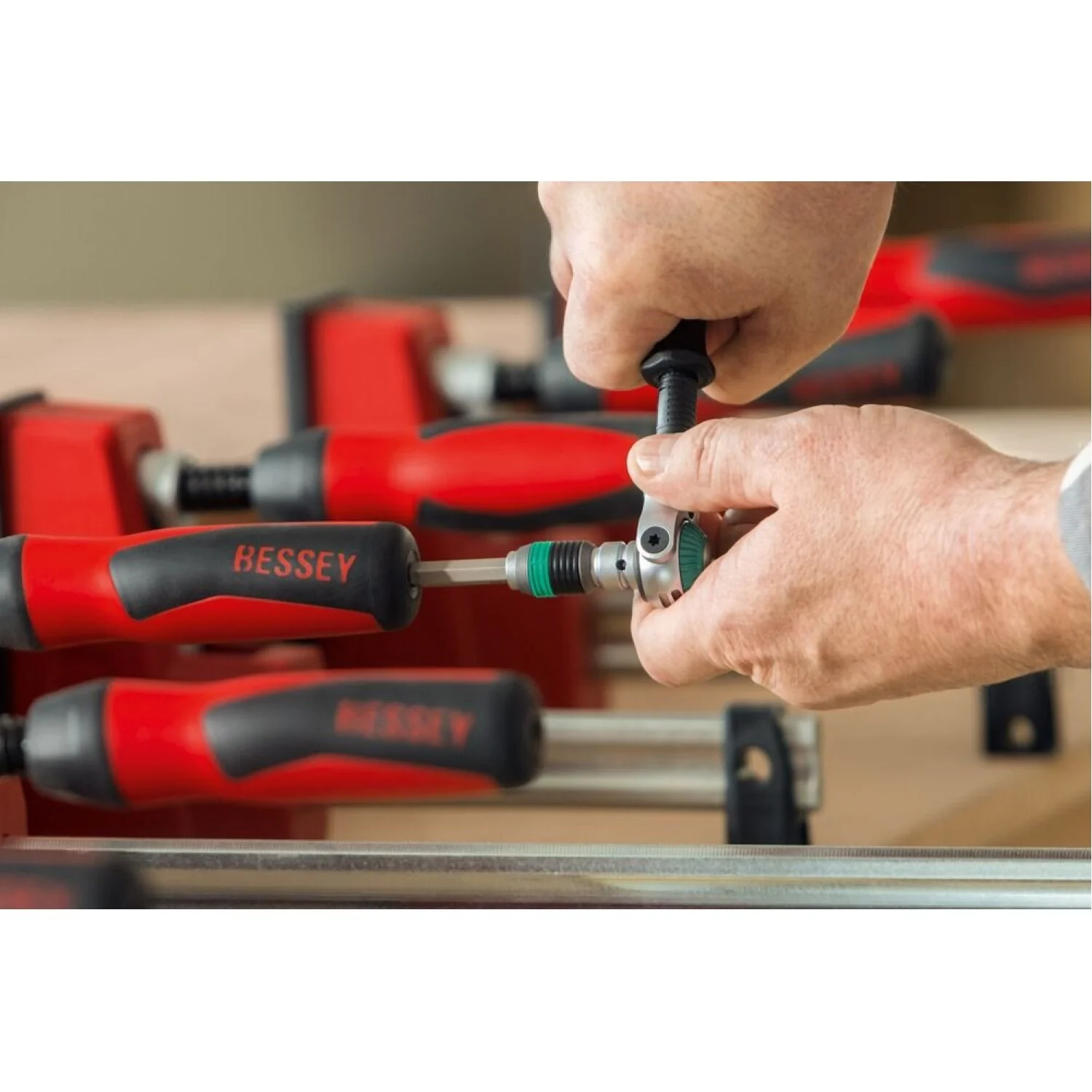 Bessey KREV60 Parallel Clamp, K Body VARIO REVOlution, 60 Inch, 1700 lbs - Image 10