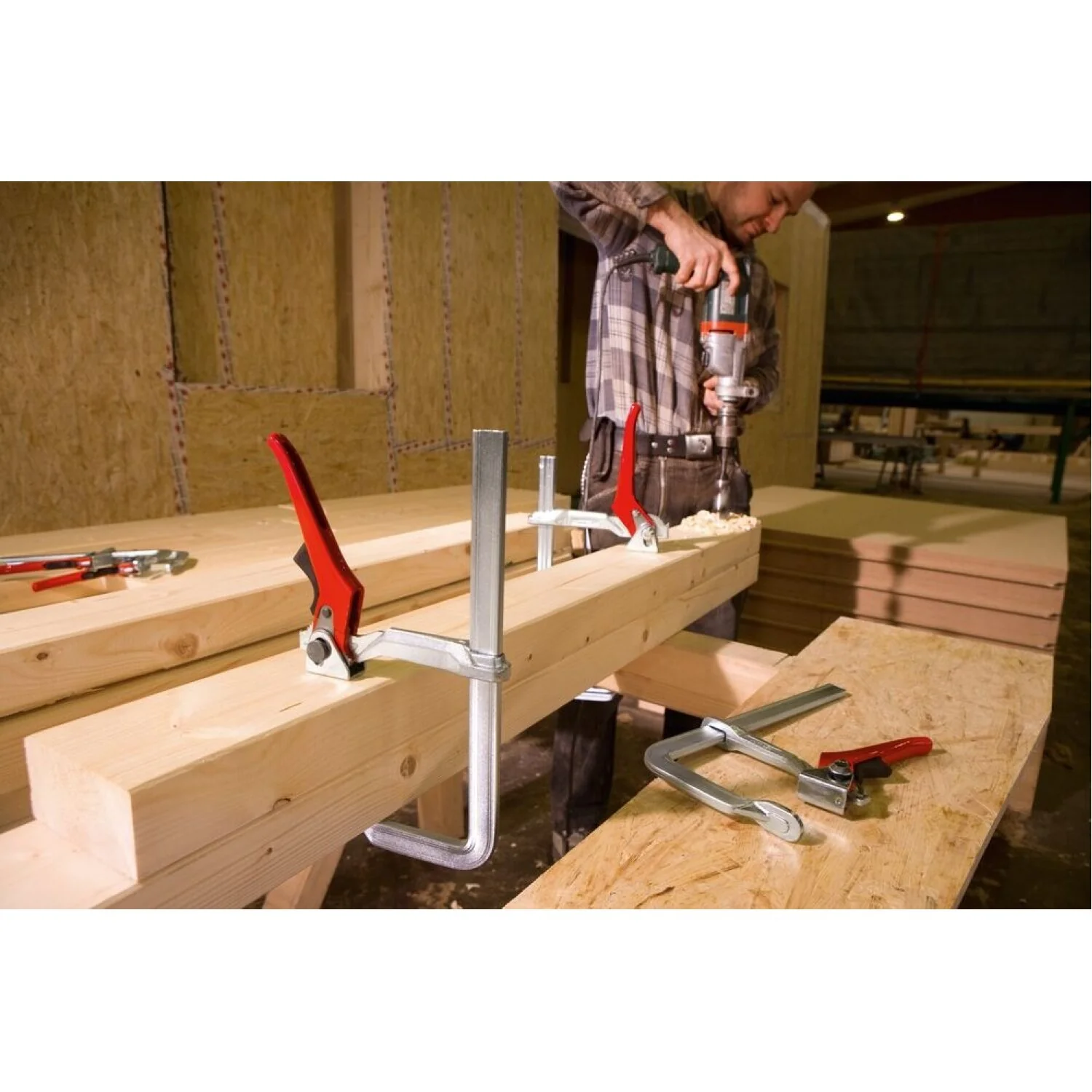 Bessey LC31 Clamp, welding, lever-style, 31 In. x 4.75 In. , 1200 lb - Image 2