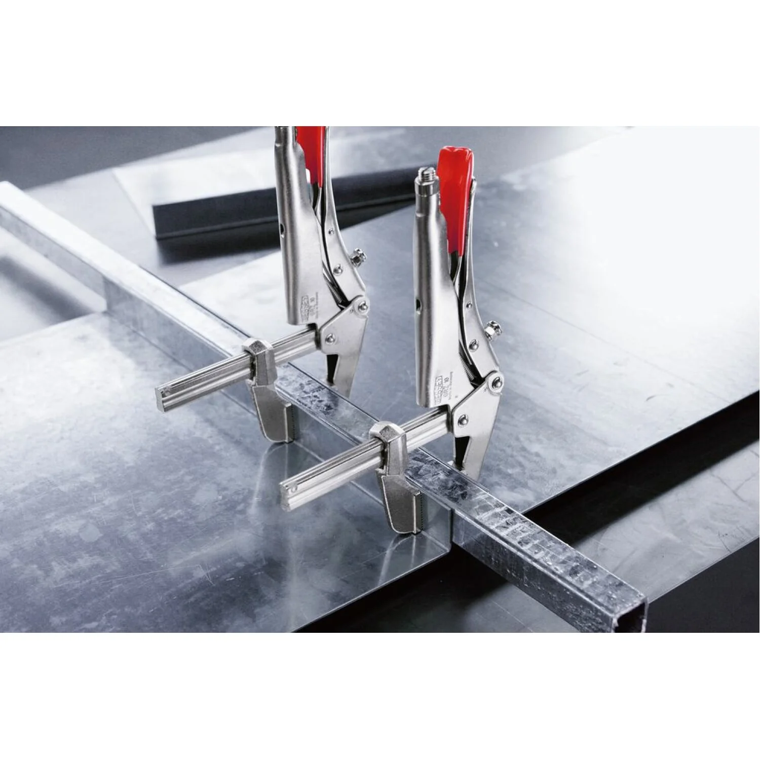 Bessey SG4 Clamp, SuperGrip, 4 In. x 2-1/2 In., 440 lb - Image 4