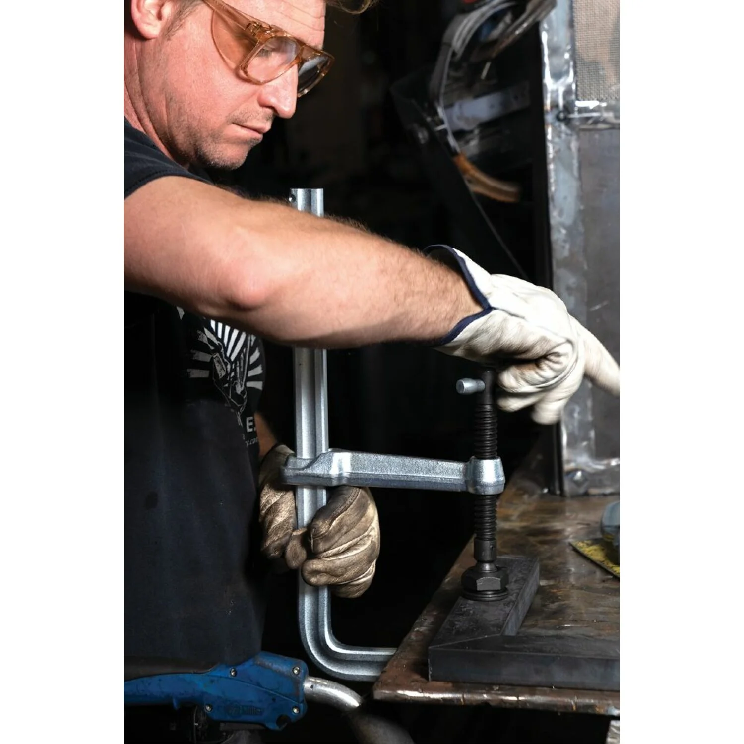 Bessey SGL-12 Clamp, welding, F-style, heavy duty pad, 12 In. x 4.75 In., 1800 lb - Image 2