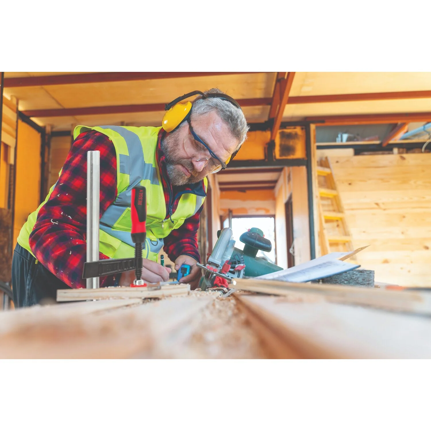 Bessey TG4.008+2K Clamp, woodworking, F-style, 2K handle, replaceable pads, 4 In. x 8 In., 880 lb - Image 2