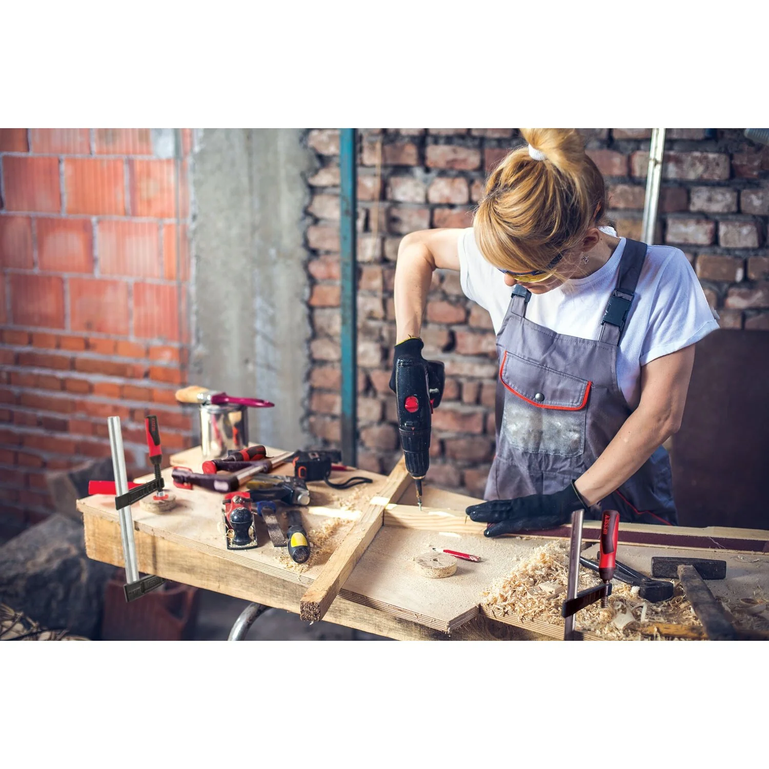 Bessey TG4.512+2K Clamp, woodworking, F-style, 2K handle, replaceable pads, 4.5 In. x 12 In., 1000 lb - Image 5