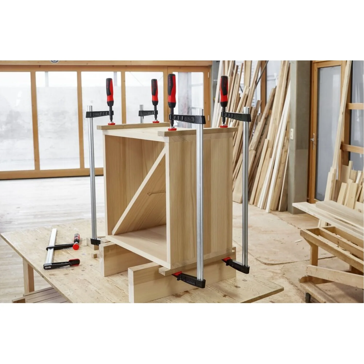 Bessey TG7.024+2K Clamp, woodworking, F-style, 2K handle, replaceable pads, 7 In. x 24 In., 1320 lb - Image 12