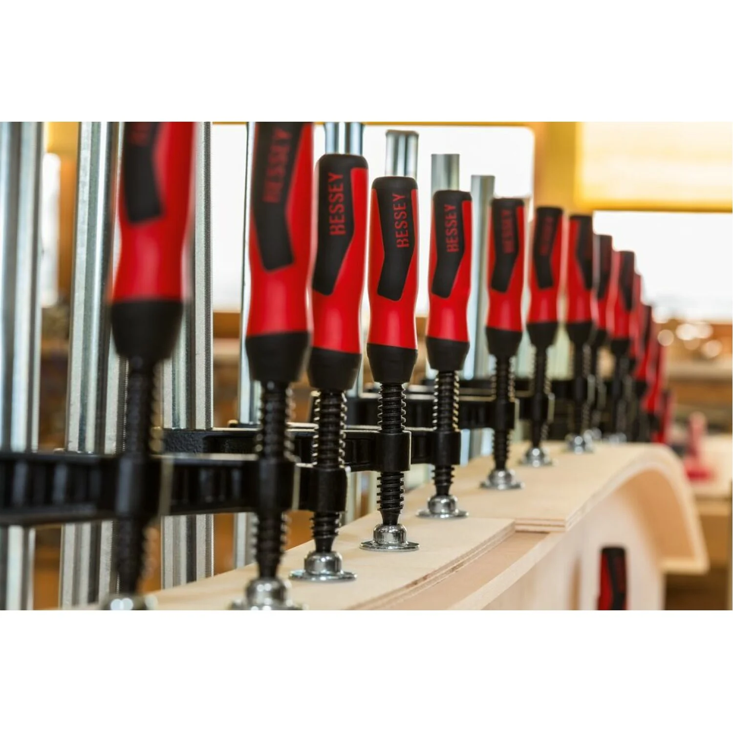Bessey TGK4.540+2K Clamp, woodworking, F-style, 2K handle, replaceable pads, 4.5 In. x 40 In., 1540 lb - Image 4