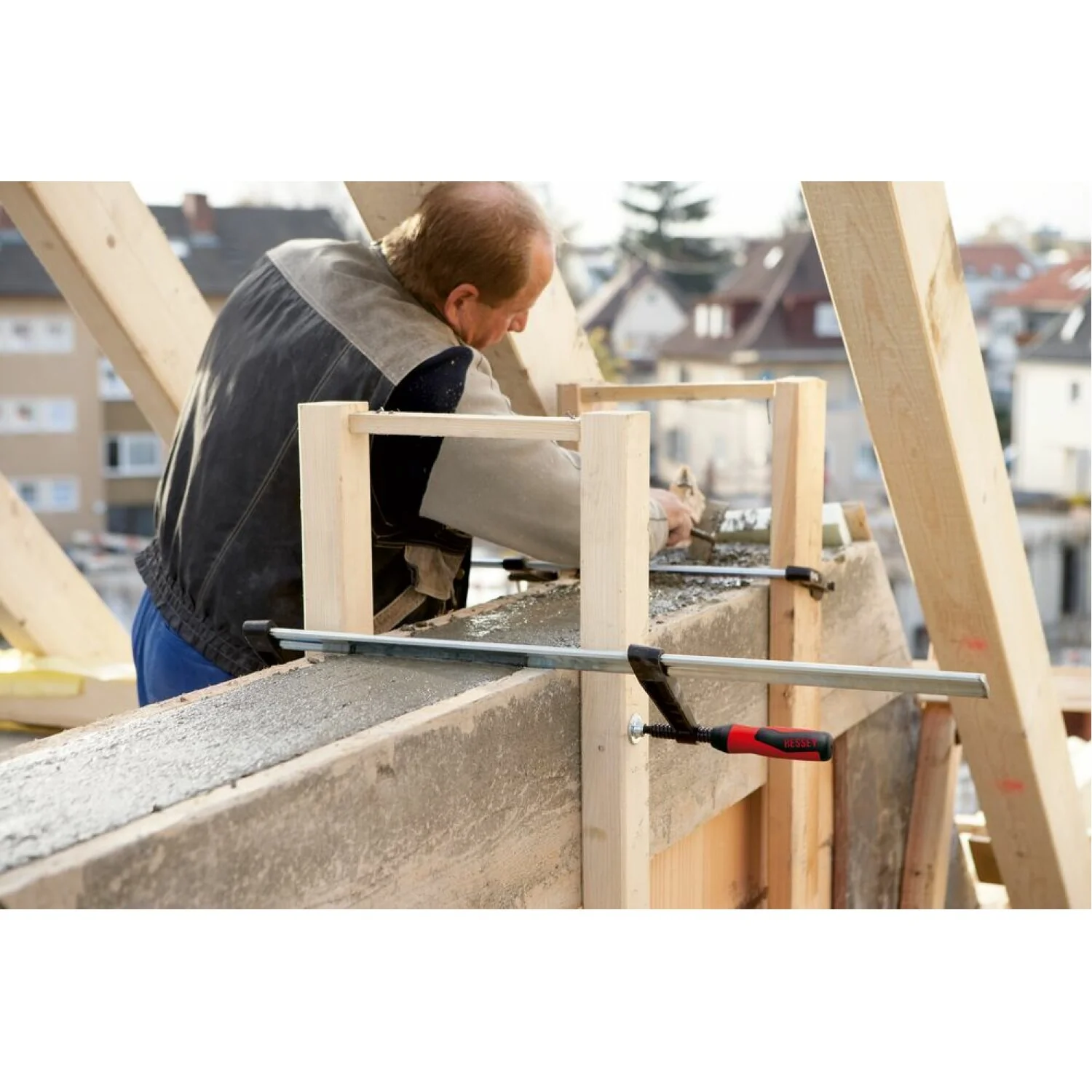 Bessey TGK4.540+2K Clamp, woodworking, F-style, 2K handle, replaceable pads, 4.5 In. x 40 In., 1540 lb - Image 5