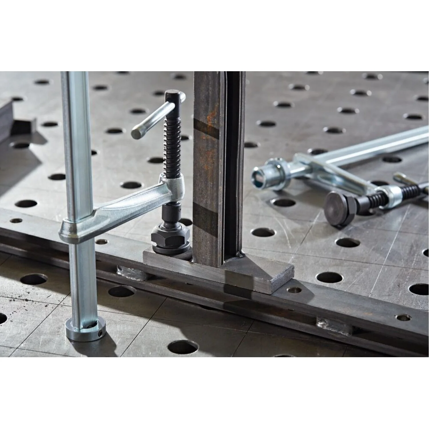 Bessey TWM28-30-12 Table Clamp, 12 x 4.75, T-bar, Morpad - Image 5