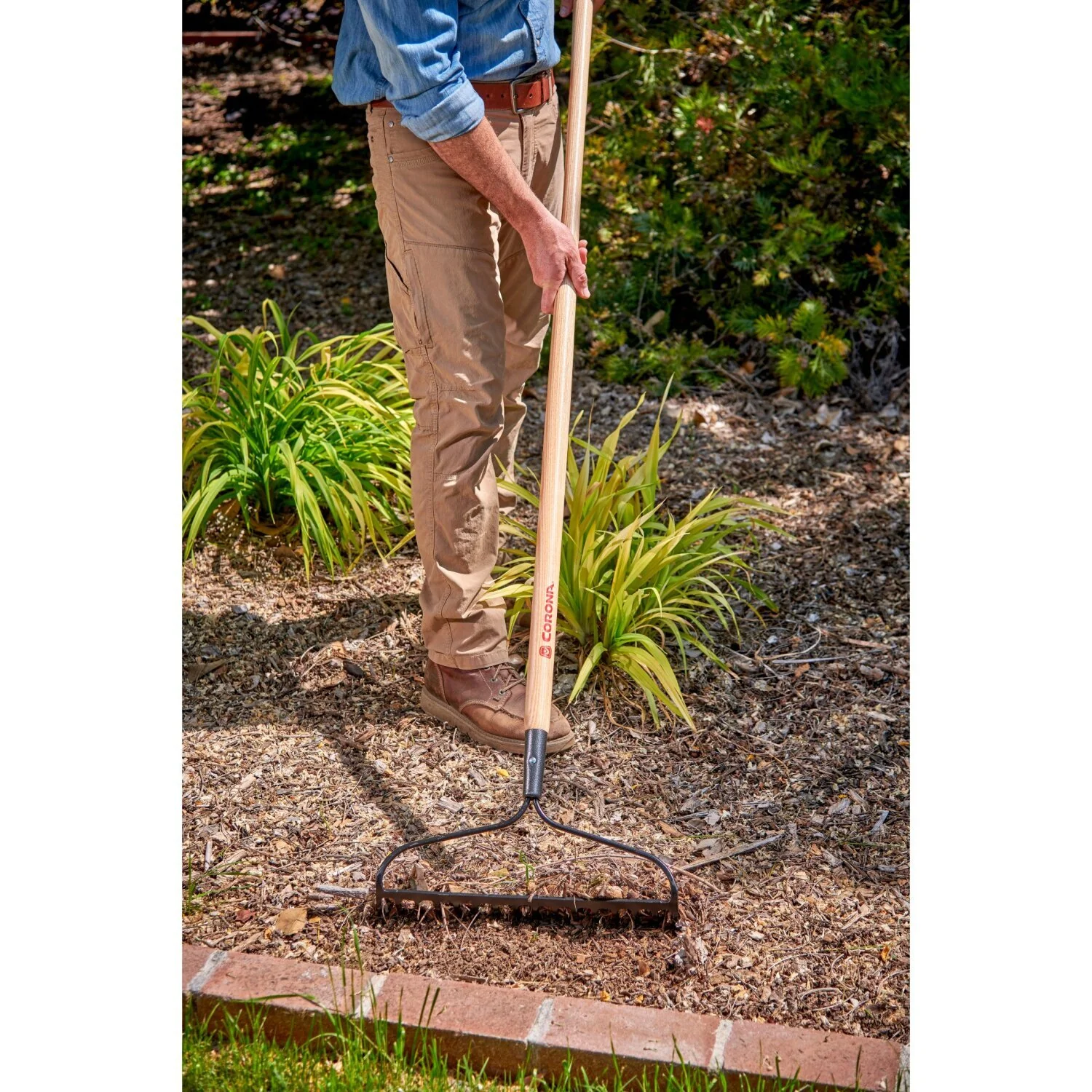Corona RK 65002 Bow Head Rake - 16 Inch/16 Tines - Image 2