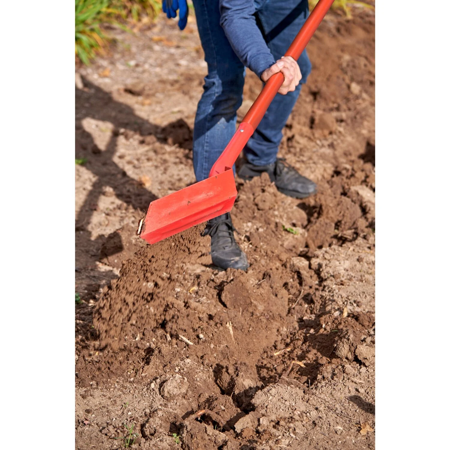 Corona SS 64335 Trench Shovel, 28 Degree, 5 in. Head, Hollow Fiberglass Handle - Image 3
