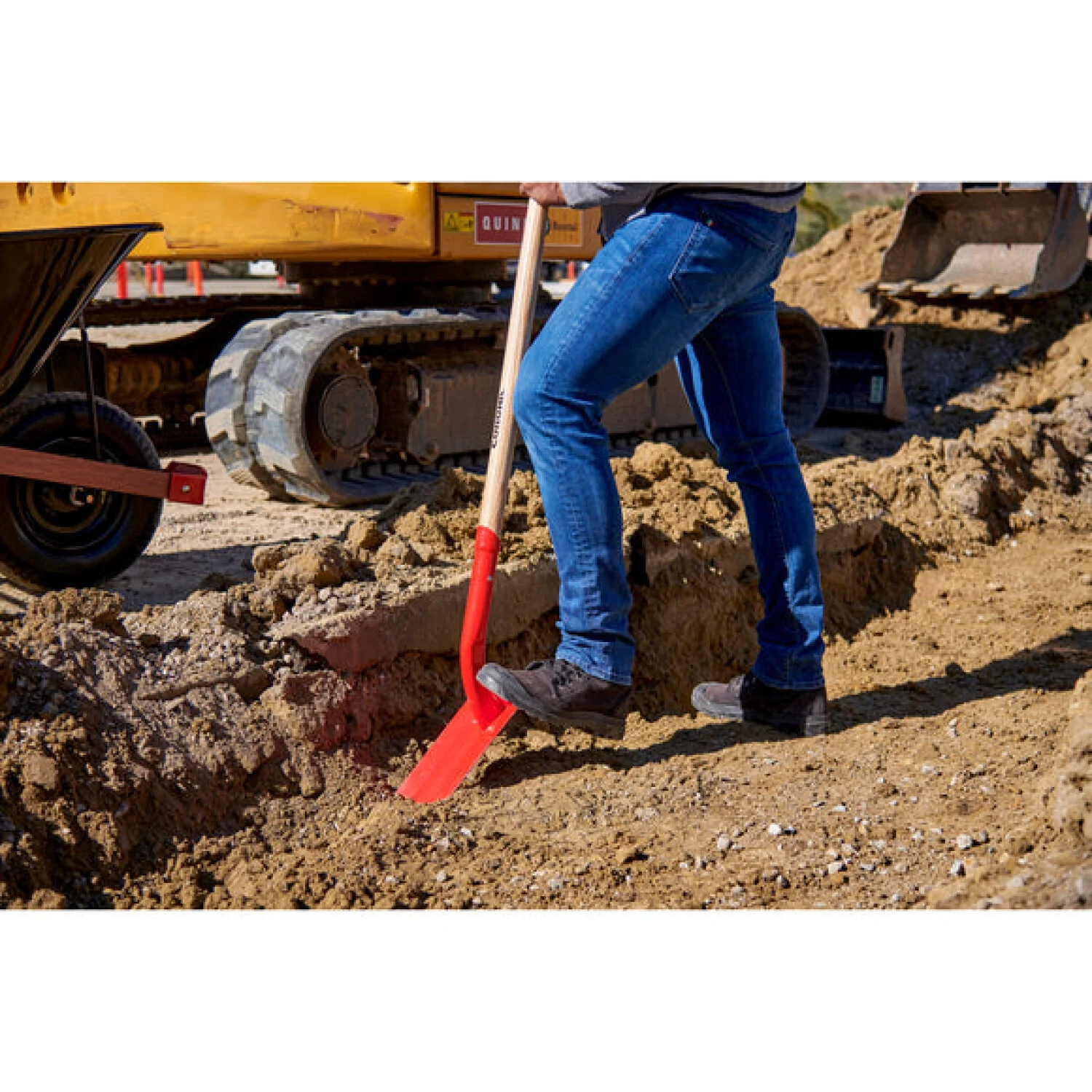 Corona SS16500  Trench Hardwood Shovel, 12 Gauge, 5 in. - Image 5