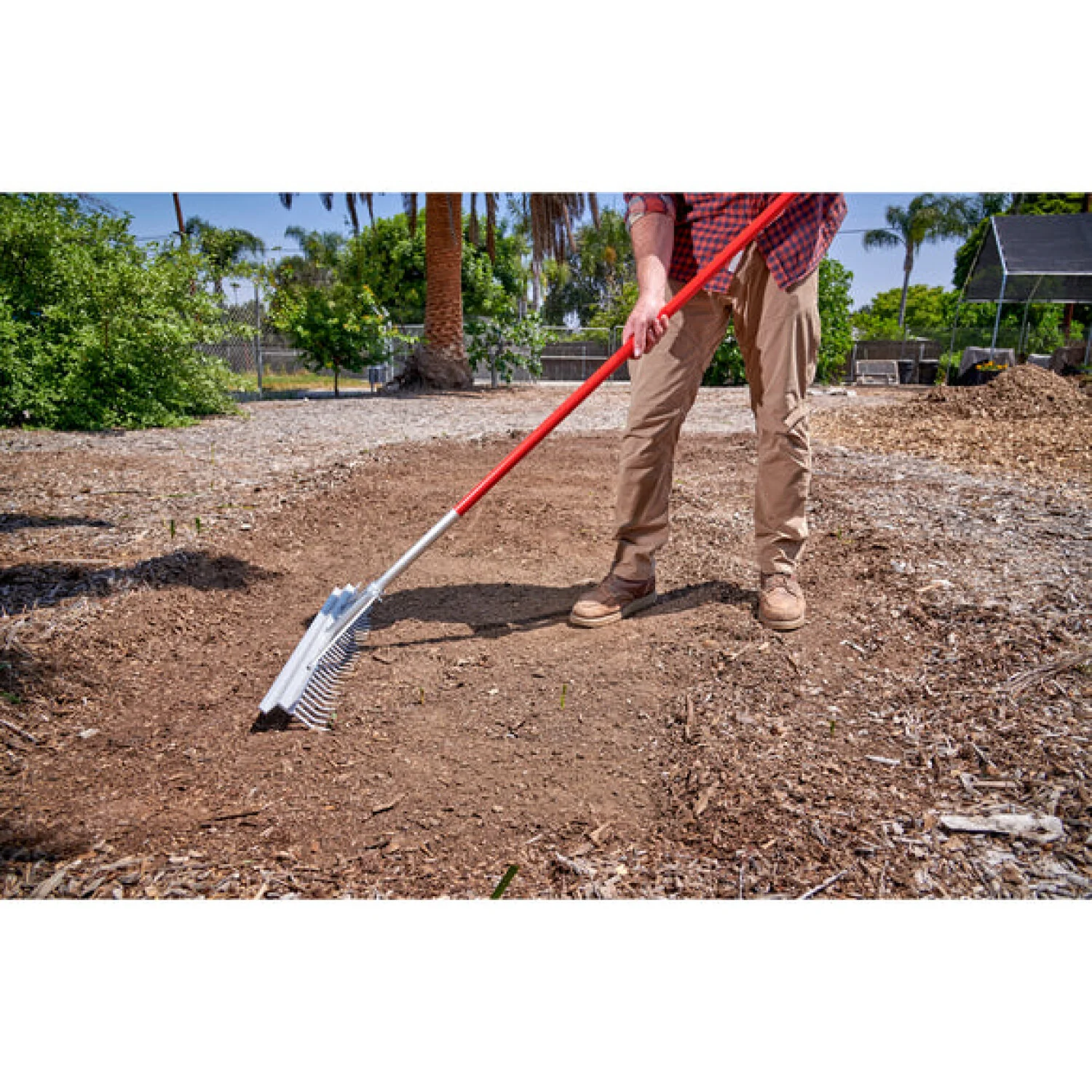 Corona RK 61063 · Aluminum Landscape Rake - 30 Inch/30 Tines - Image 2