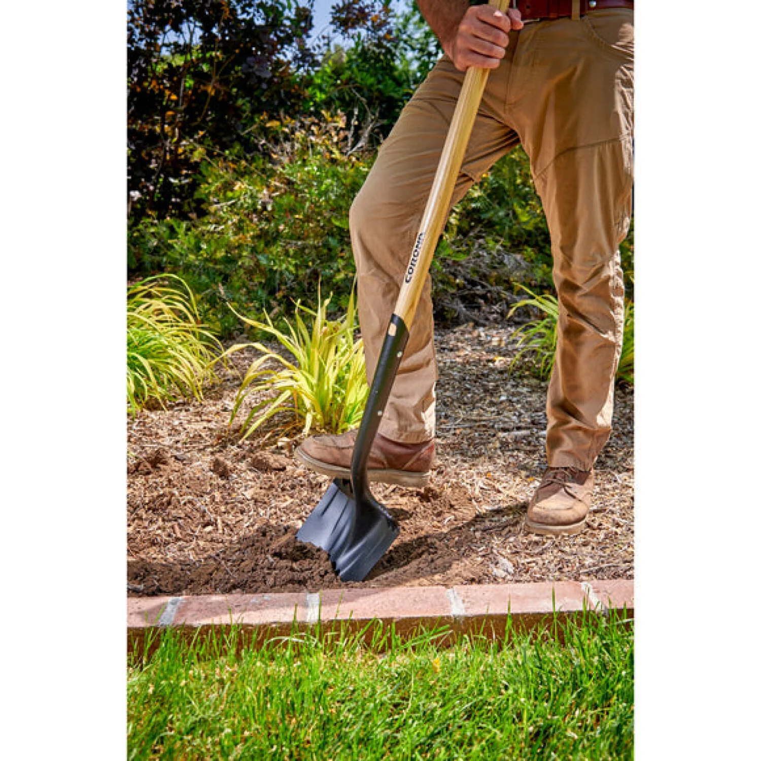 Corona-SS16100 · Round Point Hardwood Shovel, 14 Gauge - Image 9