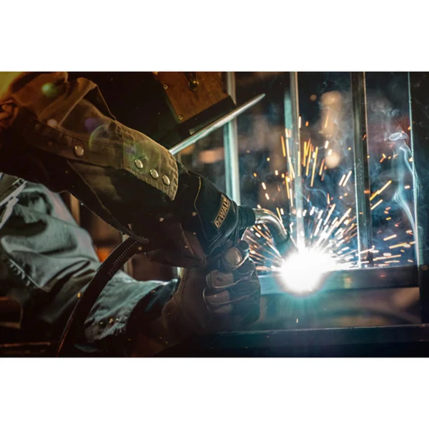 Dewalt DXMF02051LG Premium MIG / TIG Welding Gloves - Image 7