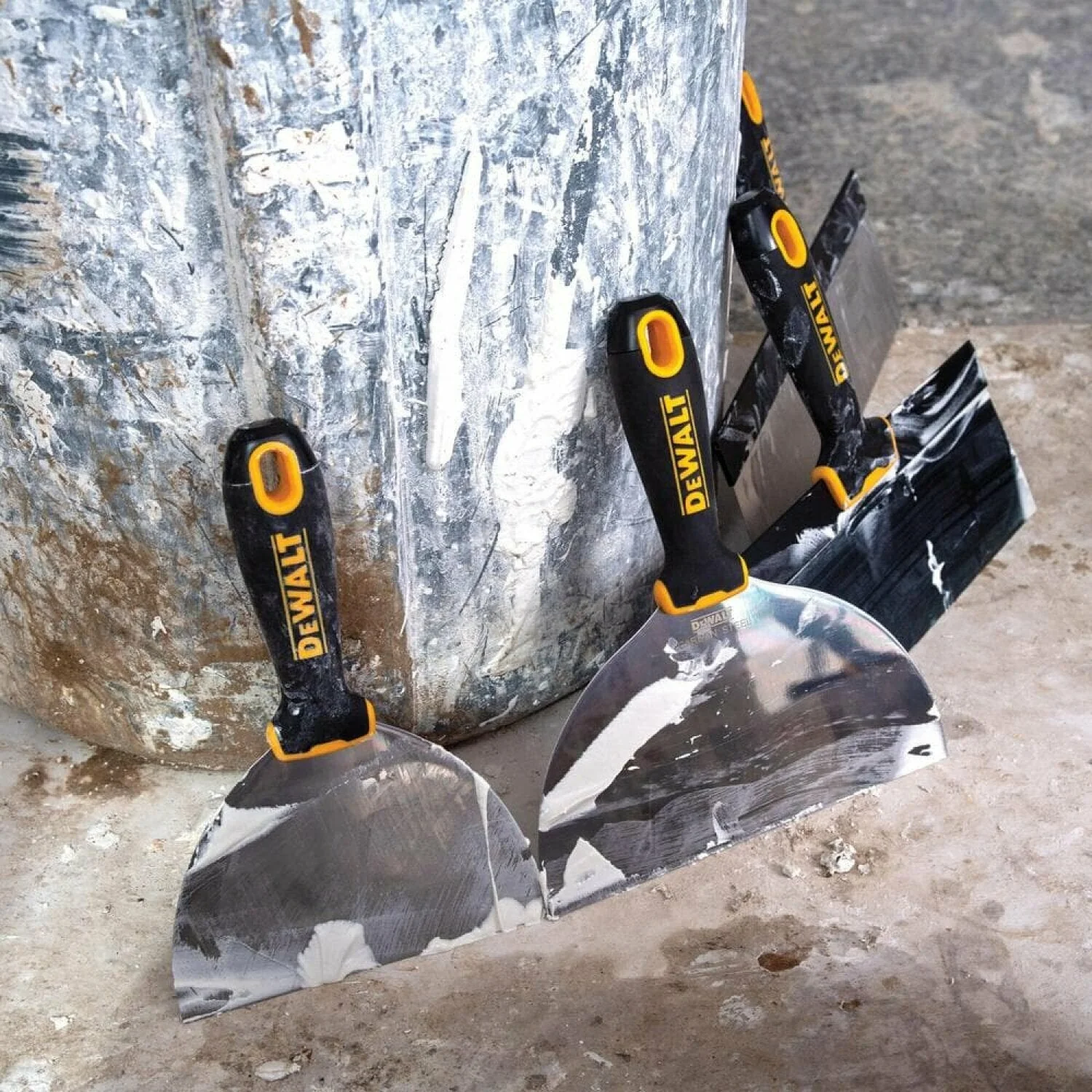 Dewalt DXTT-2-188 16 in. Blue Steel Big Back Taping Knife with Soft Grip Handle - Image 5