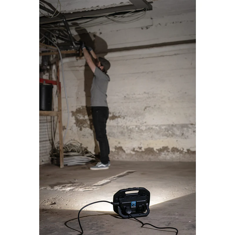 Hazet 1979FC-60 LED Work Spotlight, 60 Watts - Image 6