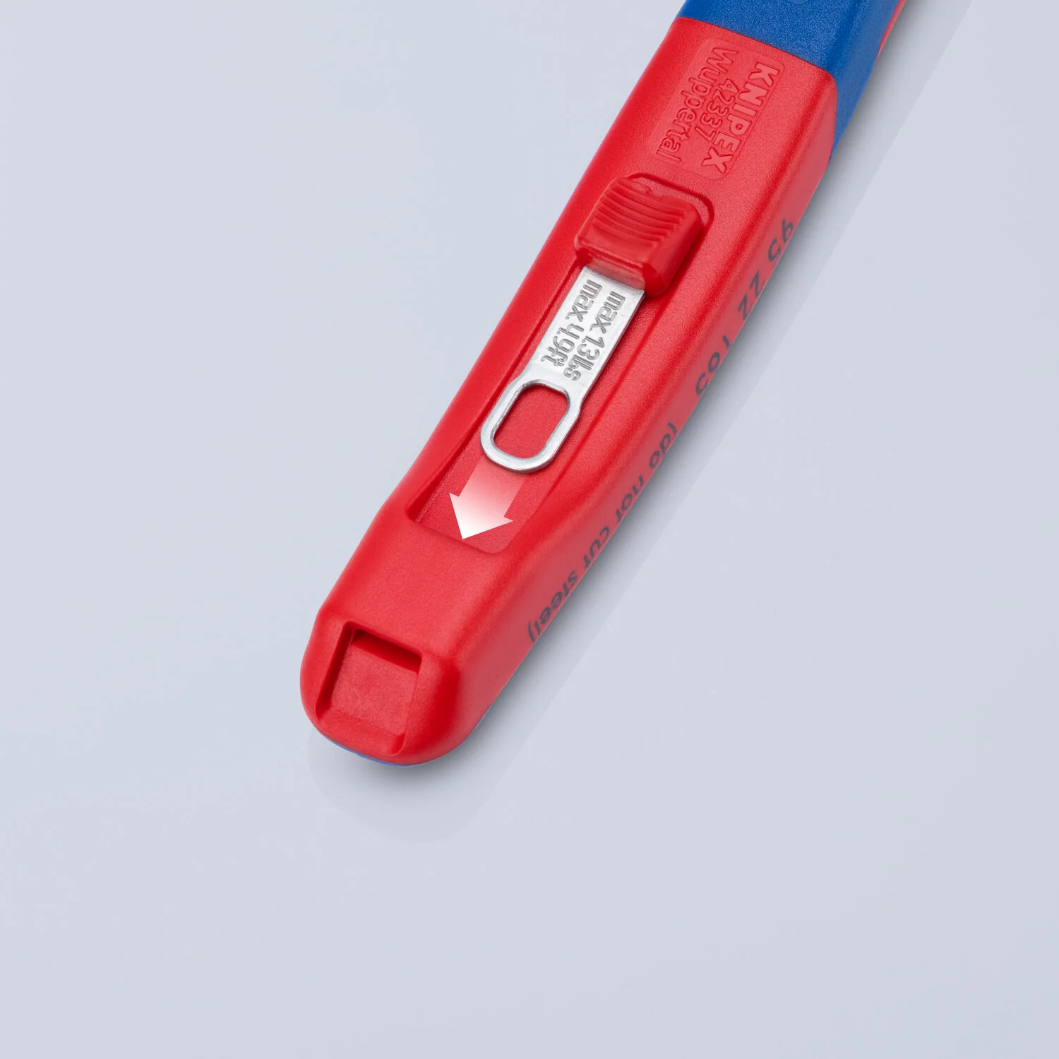 Knipex 26 22 200 KnipeXtend Long Nose 40° Angled Pliers with Cutter, 8" - Image 6