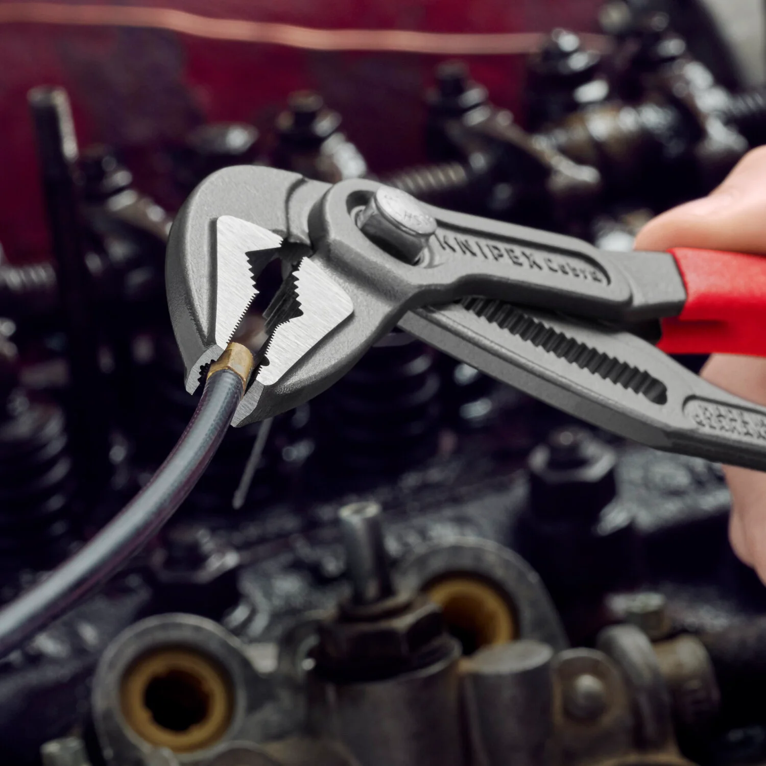 Knipex 87 51 250 SBA Cobra ES Water Pump Pliers, 10" - Image 17