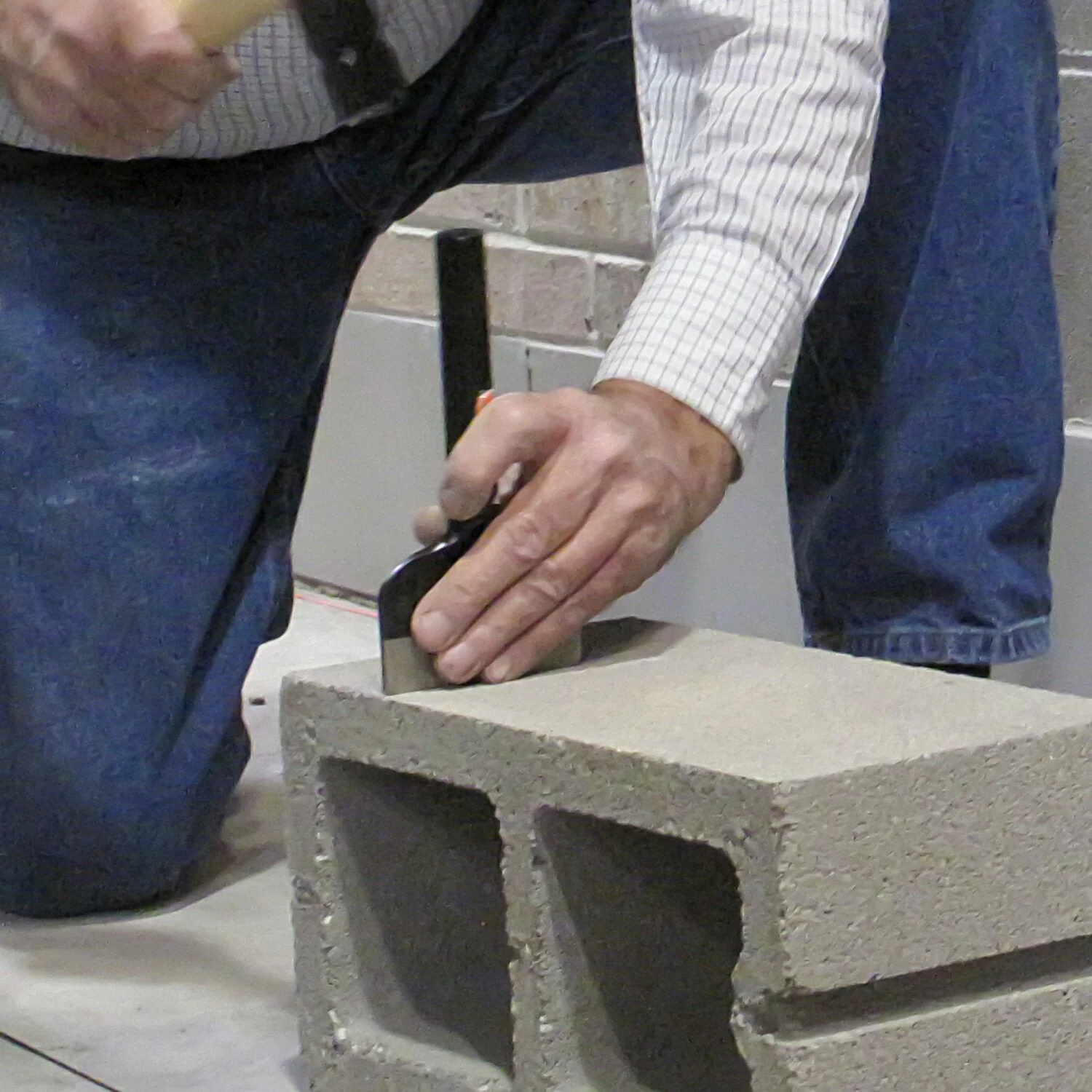 Kraft Tool BL232 2-1/2" Bricklayer's Set - Image 2