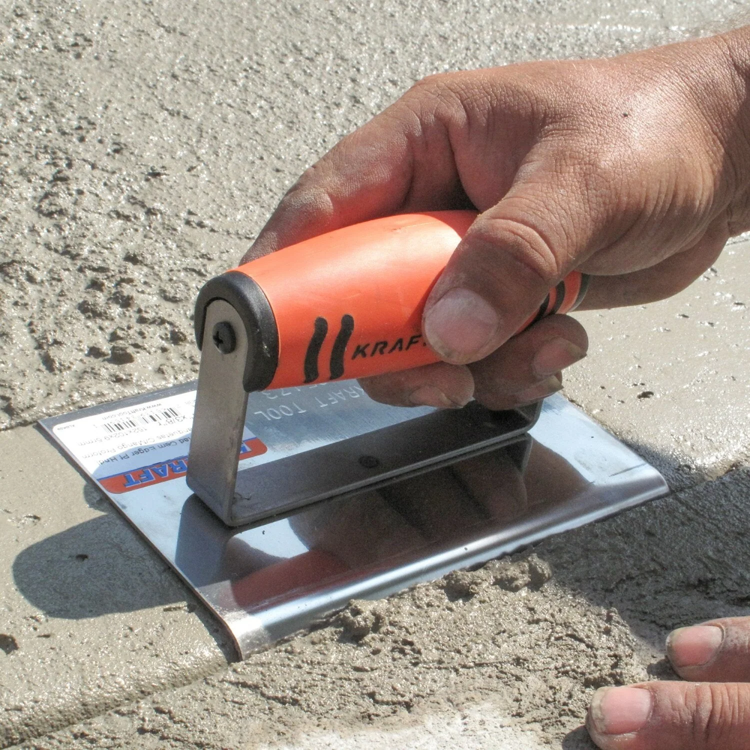 Kraft Tool CF191PF 9" x 5" 1/2"R NY Stainless Steel Highway Edger with ProForm Handle - Image 2