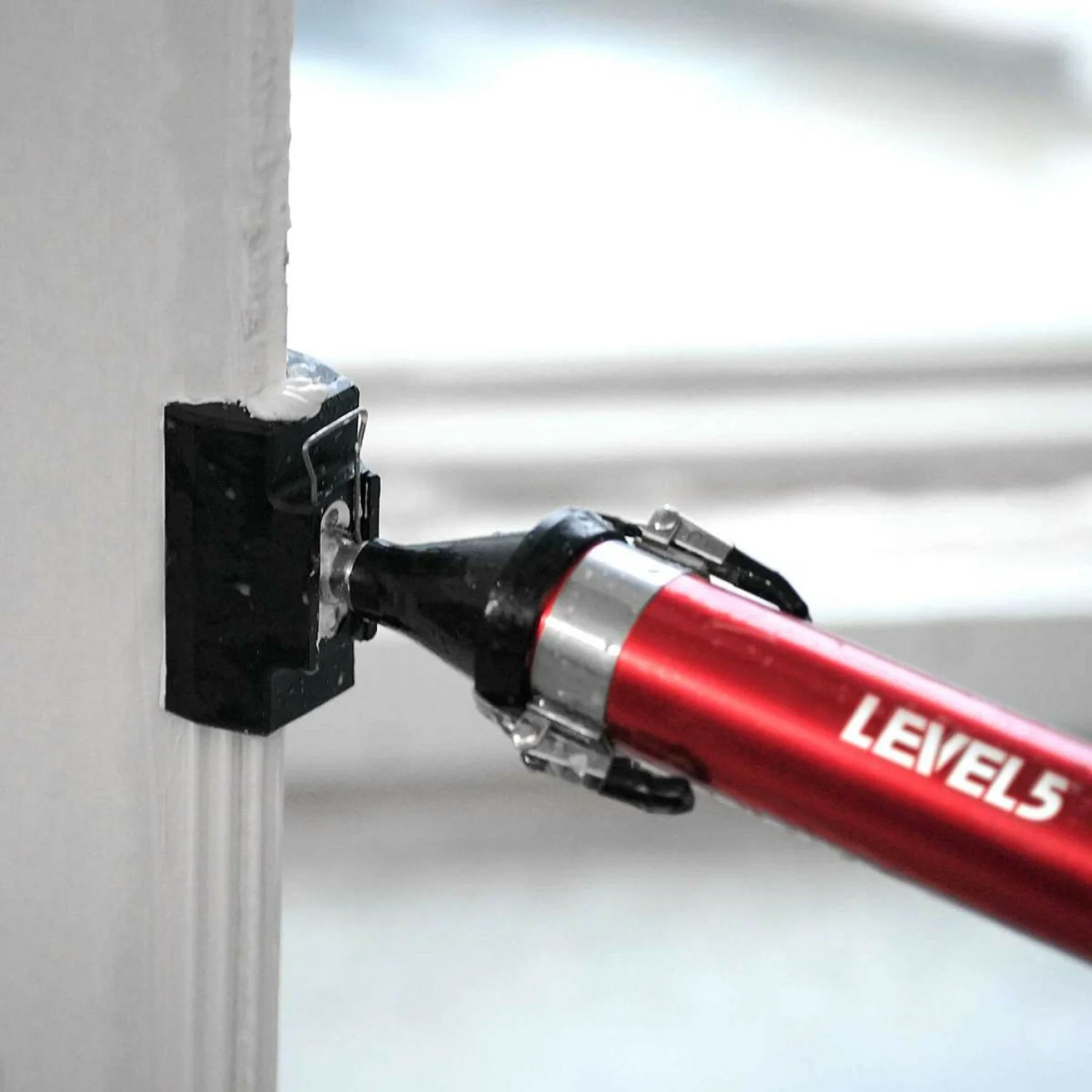 Level5 4-741 42" Drywall Compound Tube - Image 4