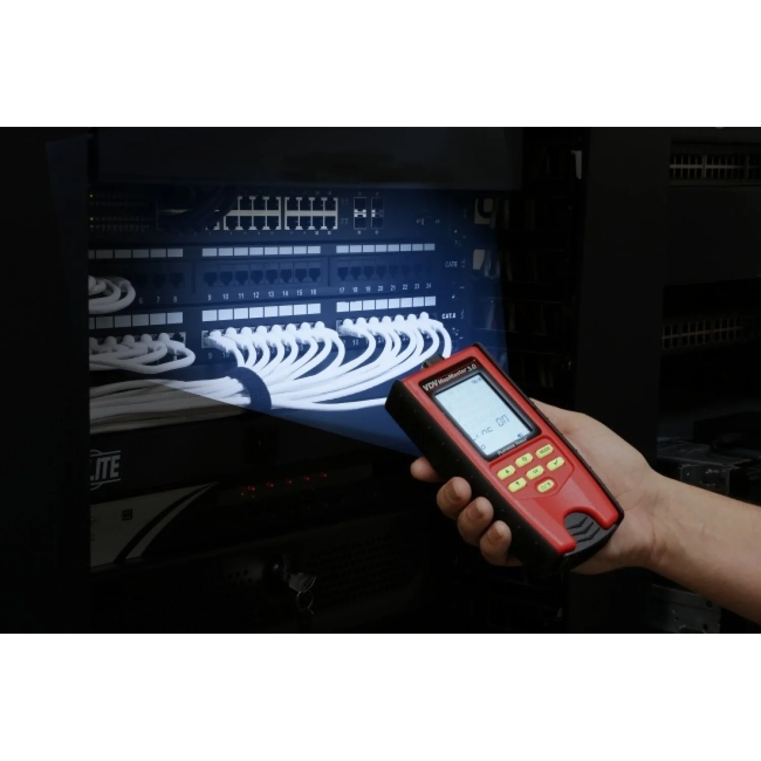 Platinum Tools T130K1 VDV MapMaster 3.0 Twisted Pair and Coax Cable Tester Kit, Includes Main Unit, Remotes, Accessories and Nylon Case - Image 4