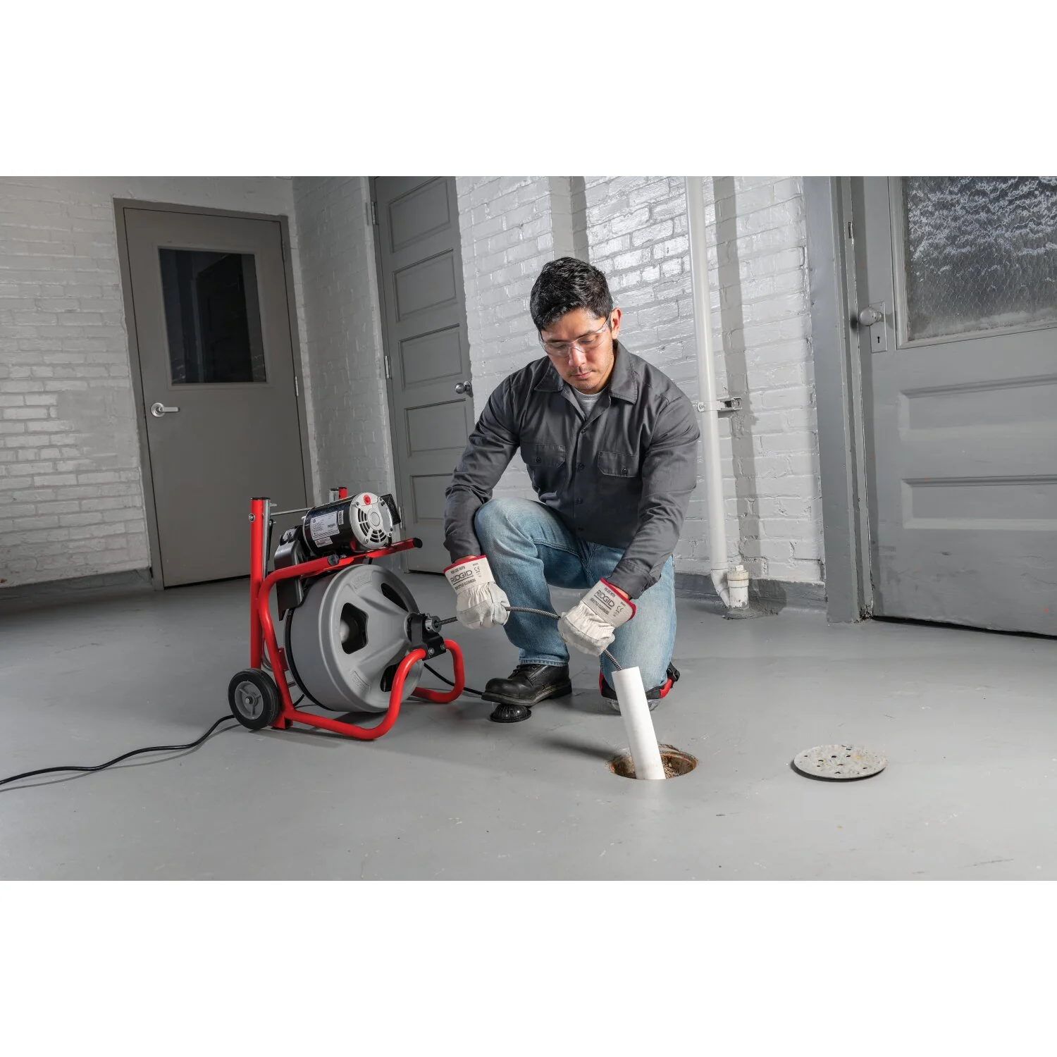 Ridgid 27033 K-400 Machine with RIDGID Drain Cleaning Gloves – C-45 IW 1⁄2" x 75' (12 mm x 23 m) Solid Core (Integral Wound) Cable – T-260 Tool Set - Image 9