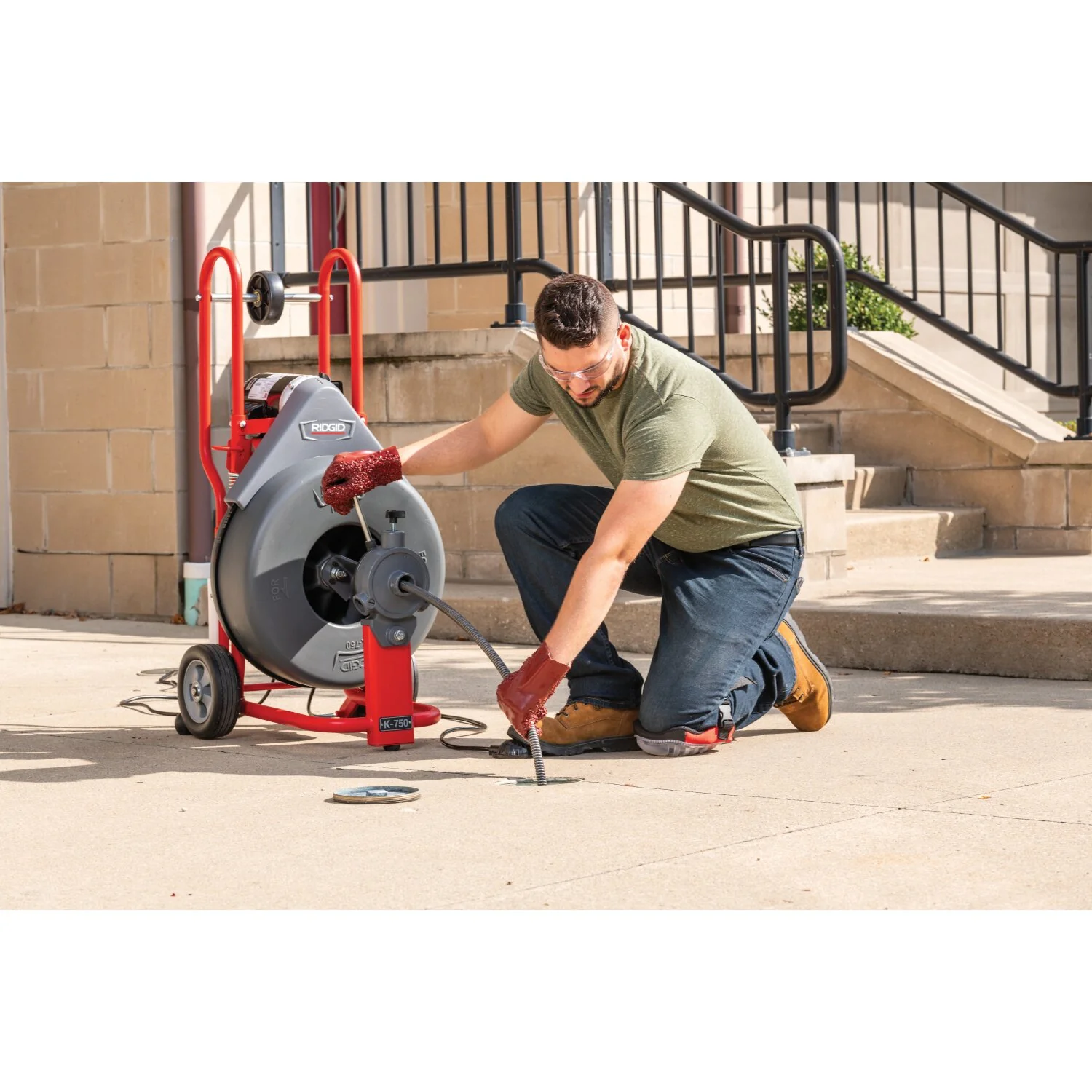 Ridgid 42007 Machine with One Pair of Gloves, w/C-100 AUTOFEED, Standard 3/4" (20 mm) Tool Set, and: C-100, 100' (30.5 mm) x 3/4" (20 mm) Cable - Image 6