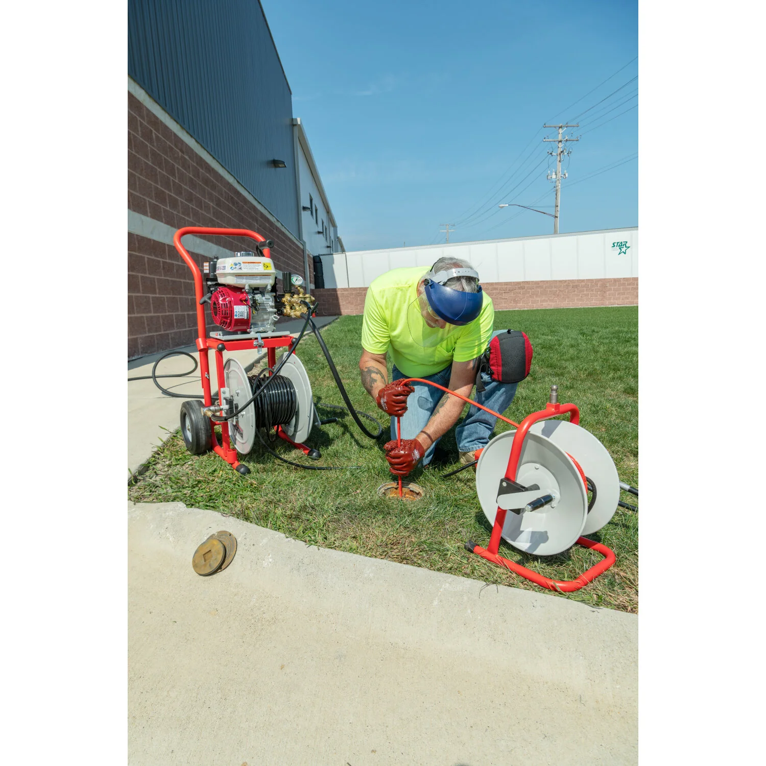 Ridgid 63882 Above With: – H-30 Cart – 110'  x 1⁄4" (33 m x 4.8 mm ) Jet Hose - Image 3