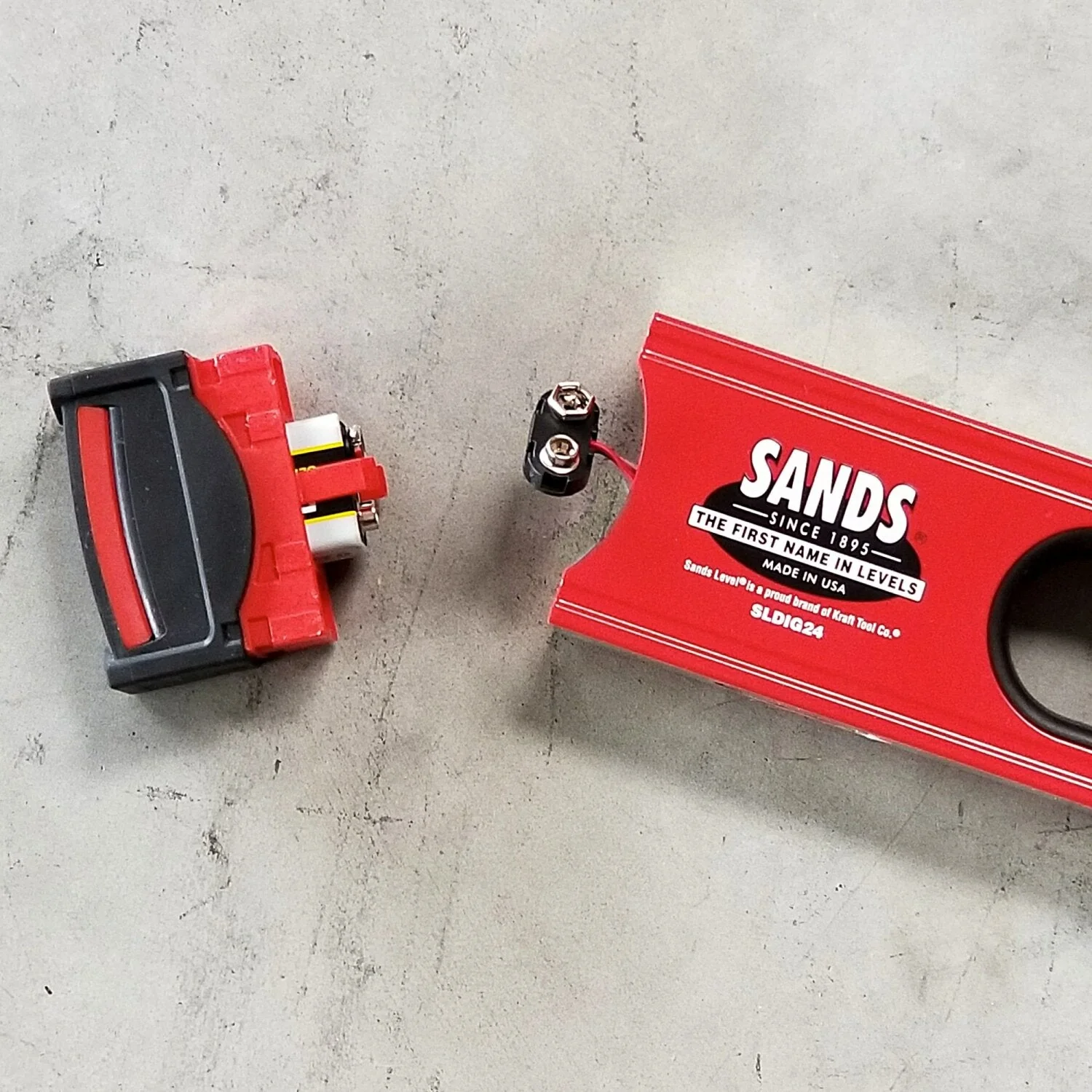 Sands Level & Tool SLDIG24C 24" Digital Level with Case - Image 7