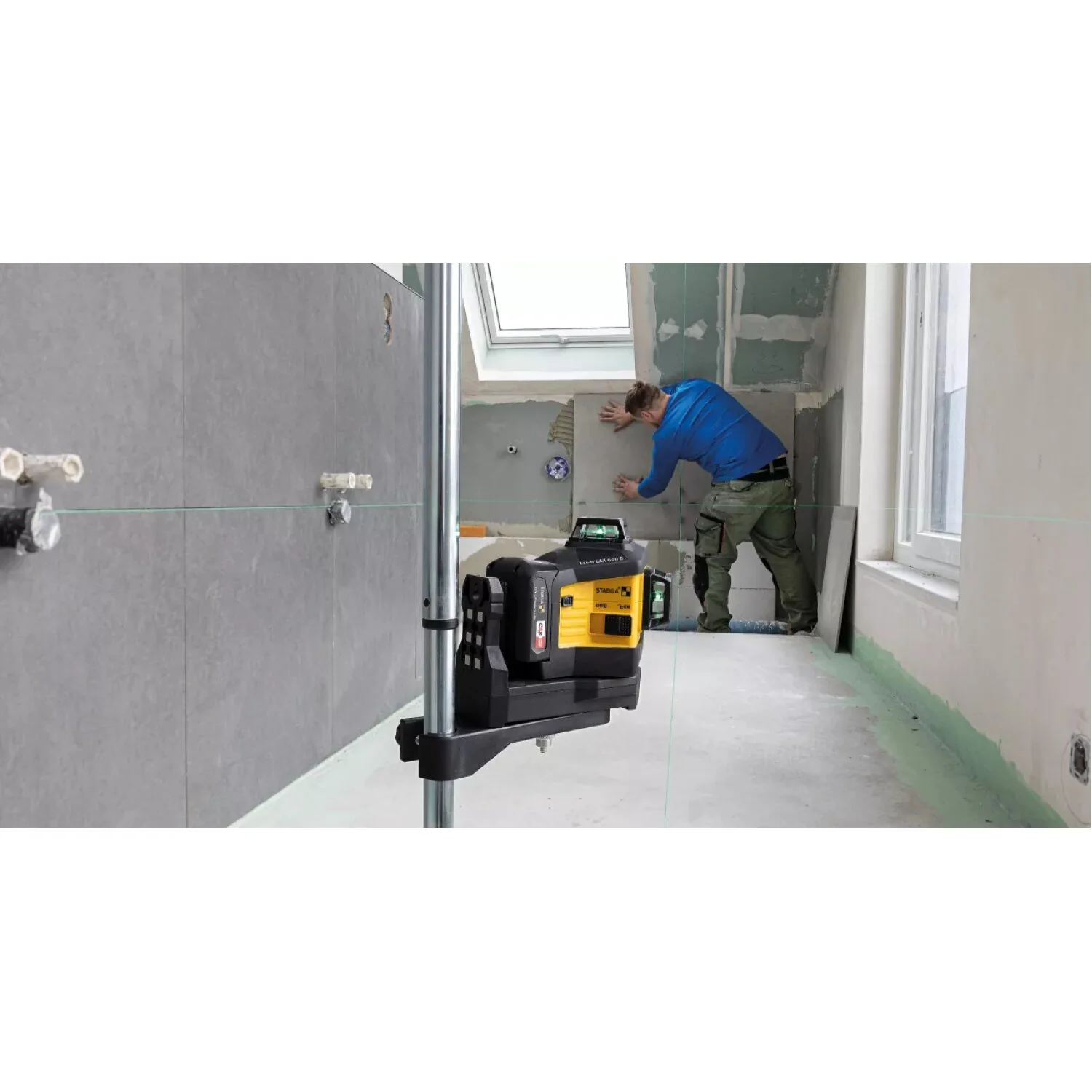 Stabila 03420 Multi-line laser LAX 600 G, 12 V system, 7-piece set, with battery and charger - Image 5